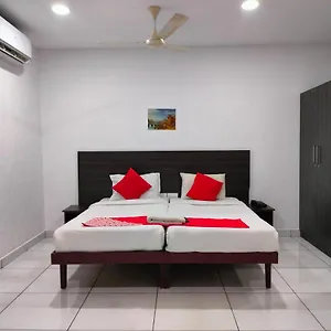Kings Thrippunithura Hotel